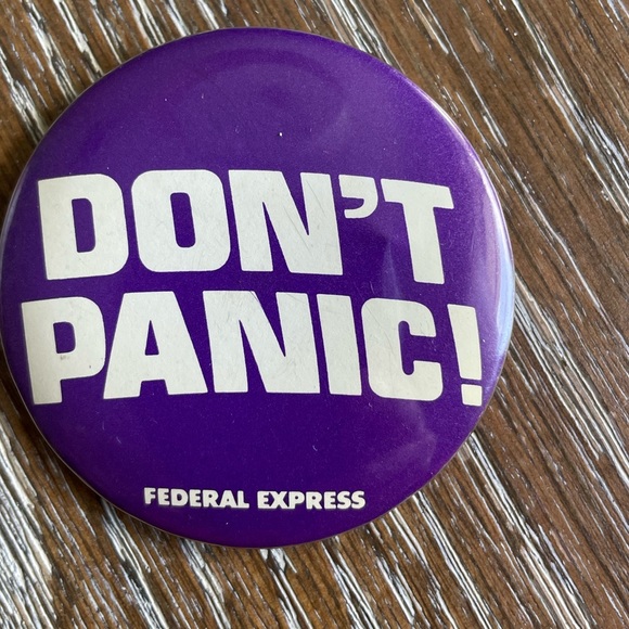 Vintage Federal Express Button Pin - Picture 2 of 4